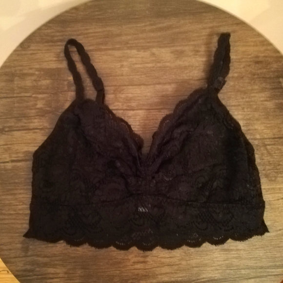 Wireless Lace Bralette. Cosabella, La Senza - Picture 5 of 7